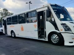 Agressor que feriu cúmplice no assalto a passageiros em Tlalnepantla: preso e espancado