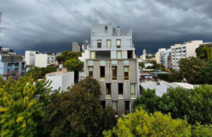 As temperaturas caem, mas a chuva continua: alerta de ciclone em vigor para AMBA e 8 outras províncias