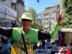 Ele se autodenomina “El Puma de Janeiro” e vende milho na praia: quem é o argentino preso por racismo no Brasil