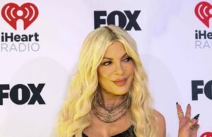 Tori Spelling, atriz, de ‘Sensation of Living’, internada com o filho após acidente: “Suas habilidades a salvaram”