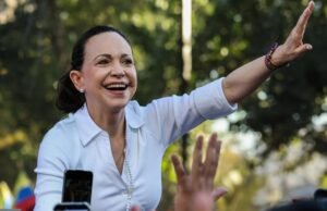 María Corina Machado reunir-se-á com Feijóo e Abascal durante a sua visita a Madrid, se o governo espera que ela o solicite.