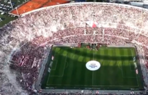 A incrível recepção do River Plate no Superclásico contra o Boca Juniors com mais de 50 toneladas de papel