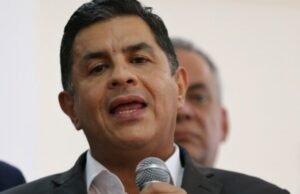 Petro nomeou Ospina como supervisor do Nueva EPS e publicou um comentário político na Colômbia
