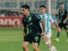 Em importante batalha pelas médias, o Atlético Tucumán venceu o Banfield por 1 a 0 pela 16ª rodada do Torneio Apertura.