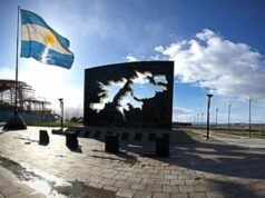 Segundo a Reuters, os Estados Unidos estão a considerar reconsiderar o seu apoio à soberania britânica sobre as Ilhas Malvinas.