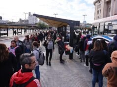 Reunião importante entre governo e empresas de ônibus: crescem as preocupações com os cortes de frequência da AMBA