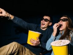 Os jovens são os principais espectadores, segundo um estudo recente: “Eles valorizam o aspecto comunitário e social da experiência”.