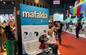 Mafalda, apresentações até de manhã e jovens escritores: assim foi vivido o primeiro sábado da Feira do Livro.