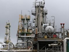 Tráfego e tensões no Médio Oriente podem impedir preços mais baixos da gasolina