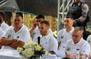 ‘Lindolfo’, esposa de um popular apresentador de TV acusado de organizar a festa no presídio de Itagüí