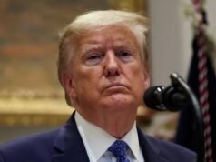 Trump afirmou que o Irã está “em colapso financeiro” devido ao bloqueio do porto por Washington.