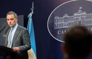 Adorni cogita dar entrevista coletiva e prepara sua estratégia jurídica diante de dúvidas sobre seu patrimônio: “Vou provar”
