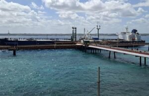 O petroleiro enviado pela Rússia a Cuba saiu de Matanzas depois de entregar 100 mil toneladas de petróleo.