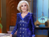 Mirtha Legrand apareceu com um vestido azul brilhante com glitter e mostrou porque é um ícone da moda