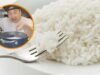O chef usa a regra 10-5-5 para cozinhar o arroz branco perfeito