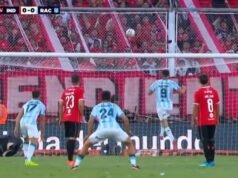 O pênalti falhado por Maravilla Martínez e o desempenho impressionante do goleiro Rey no jogo regular Independiente-Racing.