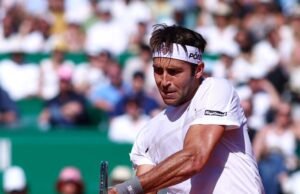 Tomás Etcheverry enfrenta Carlos Alcaraz no Monte Carlo Masters 1000: quando e como assistir ao vivo