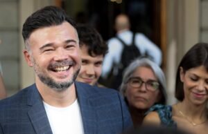 Do incômodo deputado ao “catalisador”: o rosto de Gabriel Rufián desperta o interesse da imprensa internacional em meio à reforma da esquerda.