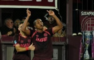 O Lanús venceu o Banfield por 1 a 0 aos 1 hora e venceu o Clássico do Torneio Apertura.