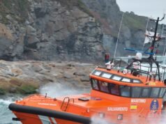 Eles encontraram três migrantes mortos e três sobreviventes em um barco à deriva perto de Cartagena