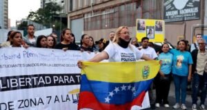 Familiares de presos políticos intensificarão os seus protestos após a severa repressão na prisão de El Rodeo I.