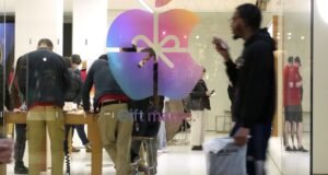 O iPhone dobrável da Apple deve ser lançado em setembro