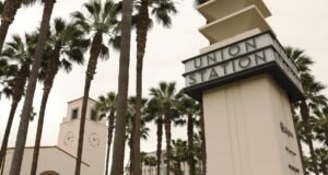 Homem morto em ataque a facadas perto da Union Station, no centro de Los Angeles