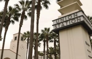 Homem morto em ataque a facadas perto da Union Station, no centro de Los Angeles