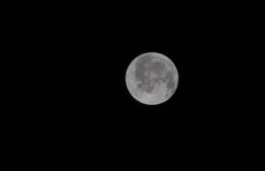 Enquanto Artemis II acelerava em direção à lua, a cabine retomou a operação