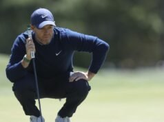 Rory McIlroy se destaca em condições difíceis para dividir a liderança do Masters