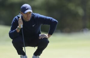 Rory McIlroy se destaca em condições difíceis para dividir a liderança do Masters