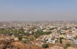 Tiros irrompem em todo o Mali enquanto ataques atingem várias aldeias