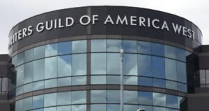 O sindicato dos trabalhadores WGA perdeu benefícios de saúde durante a greve