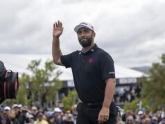 As empresas sauditas se comprometeram a financiar o LIV Golf até 2026, diz o CEO do LIV