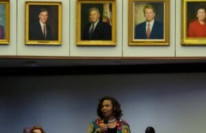 O Legislativo da Flórida aprovou novos mapas do Congresso projetados para fortalecer os republicanos nas eleições intermediárias