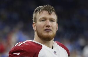 Josh Mauro, que passou a maior parte de sua carreira na NFL com os Cardinals, morre aos 35 anos