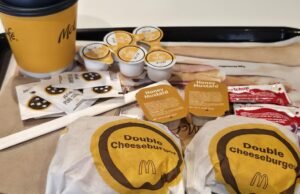 Comida mais barata, opções mais simples: McDonald’s está removendo o cardápio McValue