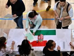 O primeiro-ministro húngaro, Viktor Orbán, admitiu a derrota