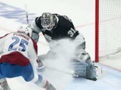 O Rei perdeu novamente para o Avalanche, que liderou a série por 3-0