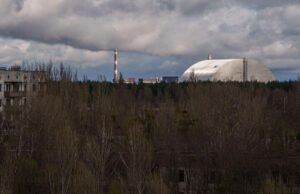 Os ucranianos pensaram que tinham reduzido o perigo de Chernobyl. A Rússia então atacou
