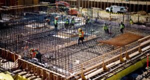 O prefeito Bass tem um novo plano de mudança climática para Los Angeles