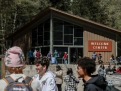 Parques nacionais se preparam para aumento no verão enquanto a administração Trump propõe mais cortes de pessoal