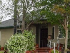 Um estudante dedicado, um atleta e suspeito do assassinato de um professor de Burbank