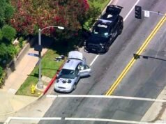 Detetives de homicídios investigam a morte de um homem encontrado em San Marino