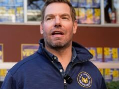 Swalwell ‘suspende’ campanha para governador após alegações de agressão sexual e fotos nuas