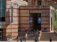 O regente da UC, Jay Sures, condena o governo estudantil da UCLA por criticar a crise dos reféns em Israel