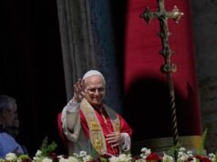 Papa Leão entregou uma mensagem anti-guerra em sua primeira missa de Páscoa