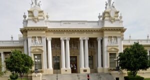 O tribunal abriu o mandado emitido pelo xerife de Riverside usando a cédula