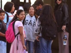 O declínio nas matrículas em escolas públicas foi particularmente grave em LAUSD e no condado de LA