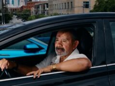 Os preços da gasolina na Califórnia estão tirando os motoristas de Uber e Lyft das estradas